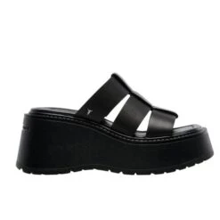 WINDSOR SMITH CAPRICORN BLACK FLATS